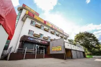 Muju Rivera Hotels near Museum of Musical Instruments of the World