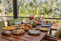 MDC Cave Hotel - breakfast