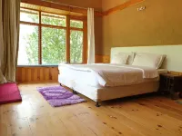 Devat Farm Cottages Tirthan Gushaini