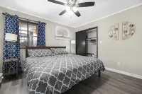 Magnolia "620"- Comfy King Size Bed, Kid Friendly, Over 70 Amenities