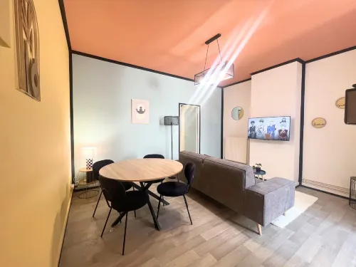 Le Pop'Apart- Terrasse Privative en Plein Coeur de Saint-Omer Hotels in Wisques