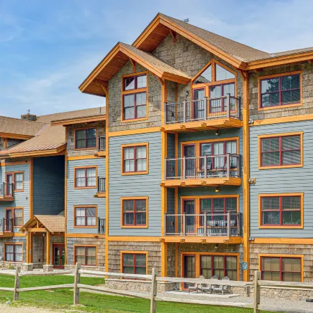 Ski-out Family Condo at Cranmore Mountain