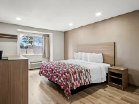 Red Roof Inn & Suites Euless - DFW Airport Southwest Hotels in Euless