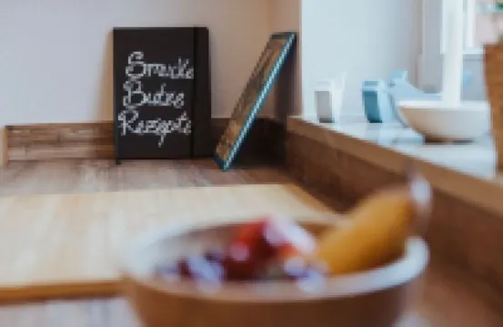 The modern apartment - Rosenhain 12, No. 6 - is located 800 meters from the sea.