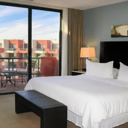 Hotel Coral & Marina