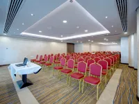 ซีนเตอร์ โฮเทล ชาร์จาห์ โรงแรมใกล้เรนรูม