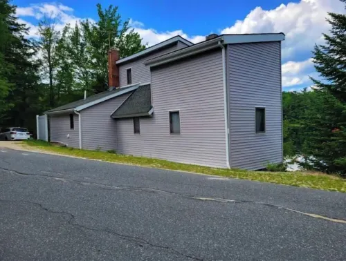 Waterfront Ski Resort Cottage, Arcade Game, Winter Sanctuary Các khách sạn ở Springfield