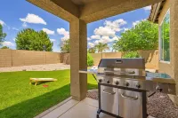 Modern Spacious Open 5BR Family Retreat w/ Pool, Game Room + Prime Gilbert Locat