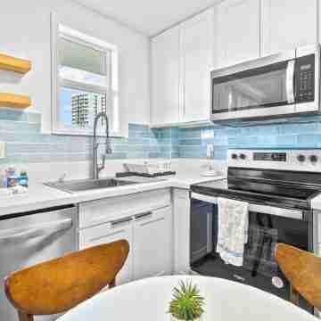 Delightful Contemporary Honolulu Loft w/ AC & Laundry Others