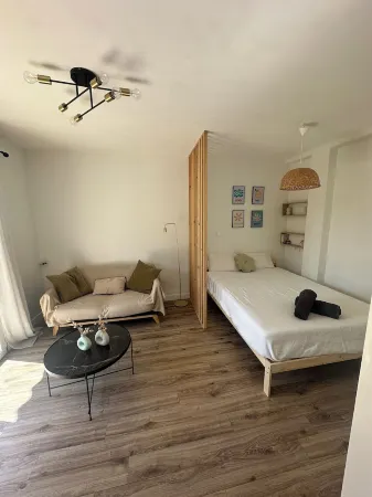 Nice quiet studio near the sea