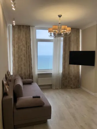 New Renovated beige apartment with sea view Отели рядом с достопримечательностью «Храм святого апостола Луки»