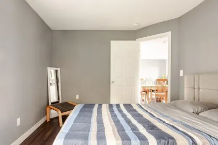 3-bedroom house in charming Meredith with WiFi, AC. Enjoy your stay