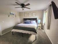 A Spacious Townhome in Newton - Unit C Hotels in Newton