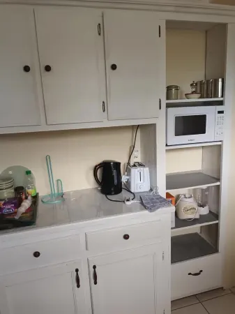 Delightful 2-bedroom apartment with WiFi in Castries Отели в г. Vigie