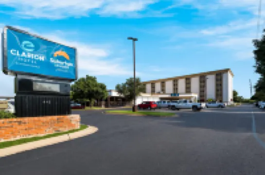 Suburban Studios San Angelo Near Convention Center