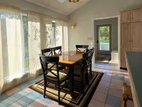 Spacious 5-Bed with Pool, Firepit, and BBQ - 20-min to Saratoga and Lake George Hotels in Moreau