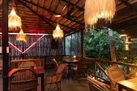 Tranquillo By The Beach - Luxury Wooden