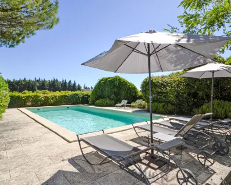 Les Puits Neufs Hotels in Cavaillon