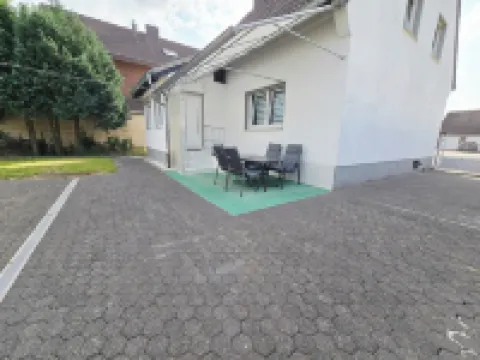 Vacation apartment 1 - near Phantasialand, Cologne, Bonn, Brühl 魏勒斯維斯特酒店