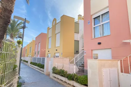 Penthouse with pool and parking – Only 300 meters from the beach!