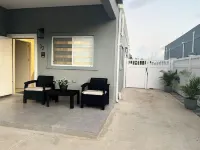 Charming 3-bedroom house with WiFi, AC in sunny Portmore Hotels in Hellshire