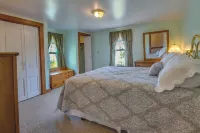 Spacious Pennsylvania Vacation Rental w/ Backyard - Wifi