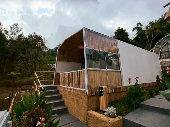 Luxcamp Selo - Merapi View by Horison