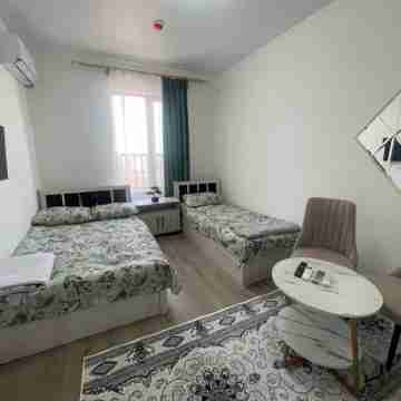 Chic 1-bedroom apartment in awesome Tashkent. City centres, airport and train st Rooms