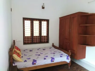 SOUBHADRAM THE PALACE -A TRADITIONAL BUN GLOW  LOCATED IN A BEAUTIFUL VILLAGE Hotel in zona Munroe Island (മൺറോ തുരുത്ത്)