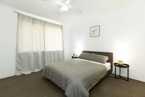 *Charming 2BR Retreat in Heart of Southern Bliss