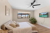 Casa sunset Modern  2BR/1BA in Fletcher Hills with beautiful sunset views, pool