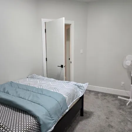 Stylish 2BD Basement Suite Close to WEM
