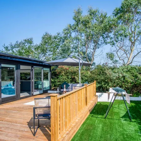Cedars Lodge - Hot Tub - Penally - Tenby
