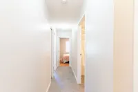Cozy Home tucked away in Calgary NW. 10 min away from the YYC airport.
