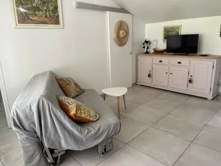 Close to Arcachon, ideal apartment for a peaceful vacation! Отели рядом с достопримечательностью «Aqualand Bassin d Arcachon»