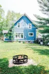 Cozy Cottage in Muskoka Hotels near Milford Bay Trout Farm
