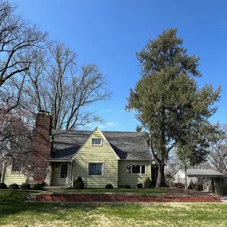 The Nature Loft: New 2-Br Apartment in Troy with Green Space + Patio