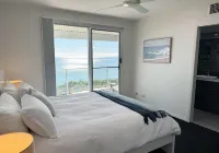 3 Bedroom Beachfront Penthouse w/Epic Rooftop & Ocean Views Hotels in Pialba