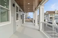 Beach Block! Luxory 7-bedroom house in Ventnor City with WiFi, AC Hotel di Ventnor City