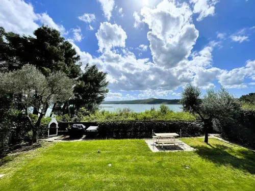 Willkommen in der Villa Dobri Dupin, Ihrem Perfekten Urlaubsdomizil am Strand! Hotels in Općina Posedarje