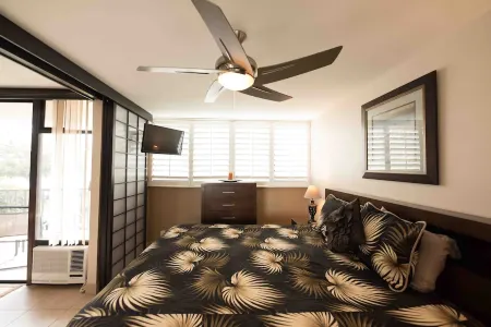 Specials in 2025 Beautiful 2 b/2ba beachfront condo Oceanview in Maalaea Maui