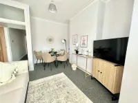 Brynmill Flat Sleeps 3/5 | Close to Beach, Uni & Park | Free Wifi | Free Parking Hotels in Brynmill
