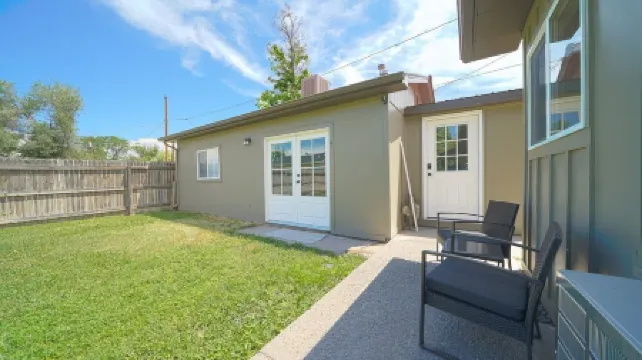 Cozy Updated Apartment Walking Distance to Downtown Fruita