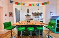 Church Retreat - Magnificent Seaside Apartment. Award Winning! Hotels in Saint Leonards