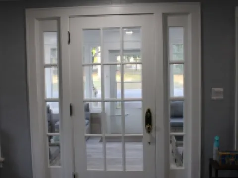 Spacious, Fully Remodel 4-bedroom house 2.5 bathroom in charming Carthage 迦太基酒店