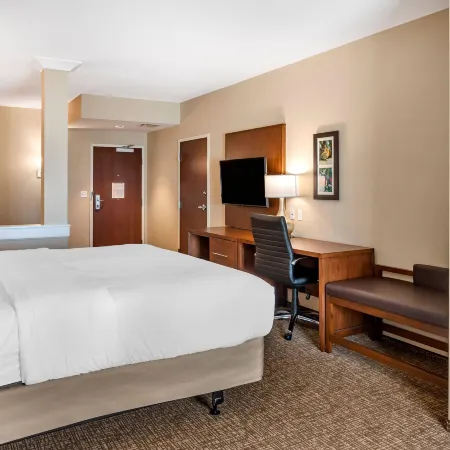 Comfort Inn & Suites