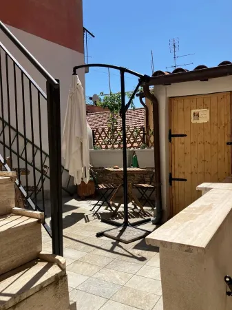 The house of memories in the historic center of Monterotondo has 2 apartments