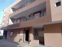 3 Residences, 6 Appartements per Residence Hotels in 