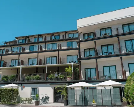 AHG Riva Del Sole Wellness Hotel - Adults Only モニーガ・デル・ガルダのホテル