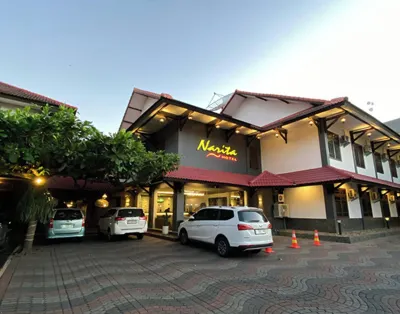 Narita Hotel Kota Tulungagung Hotel dekat Stadion Rejotangan